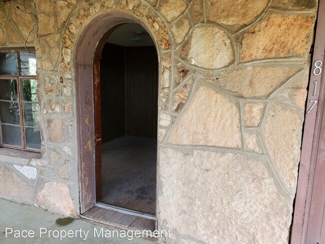 Foto del edificio - 3 br, 2 bath House - 817 West 10th