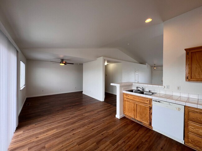 Foto del edificio - Beautiful 3 bedroom Fernley home