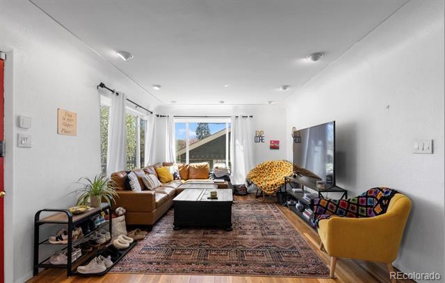 Foto del edificio - 111 S Perry St