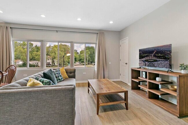 Foto del edificio - 931 W Glen Flora Ave