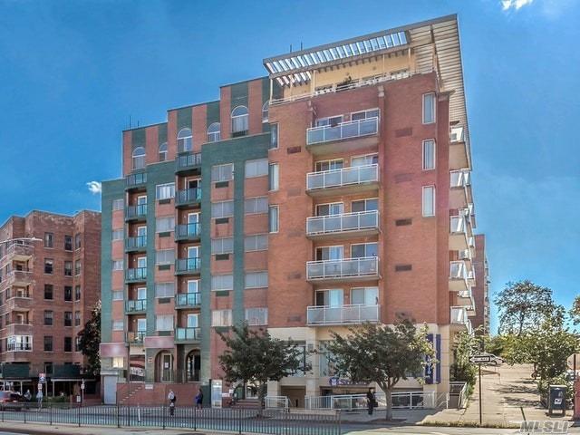 Foto principal - 102-10 Queens Blvd