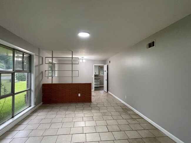 Foto del edificio - NICE HOME IN NORTH HIGHLANDS SUBDIVISION