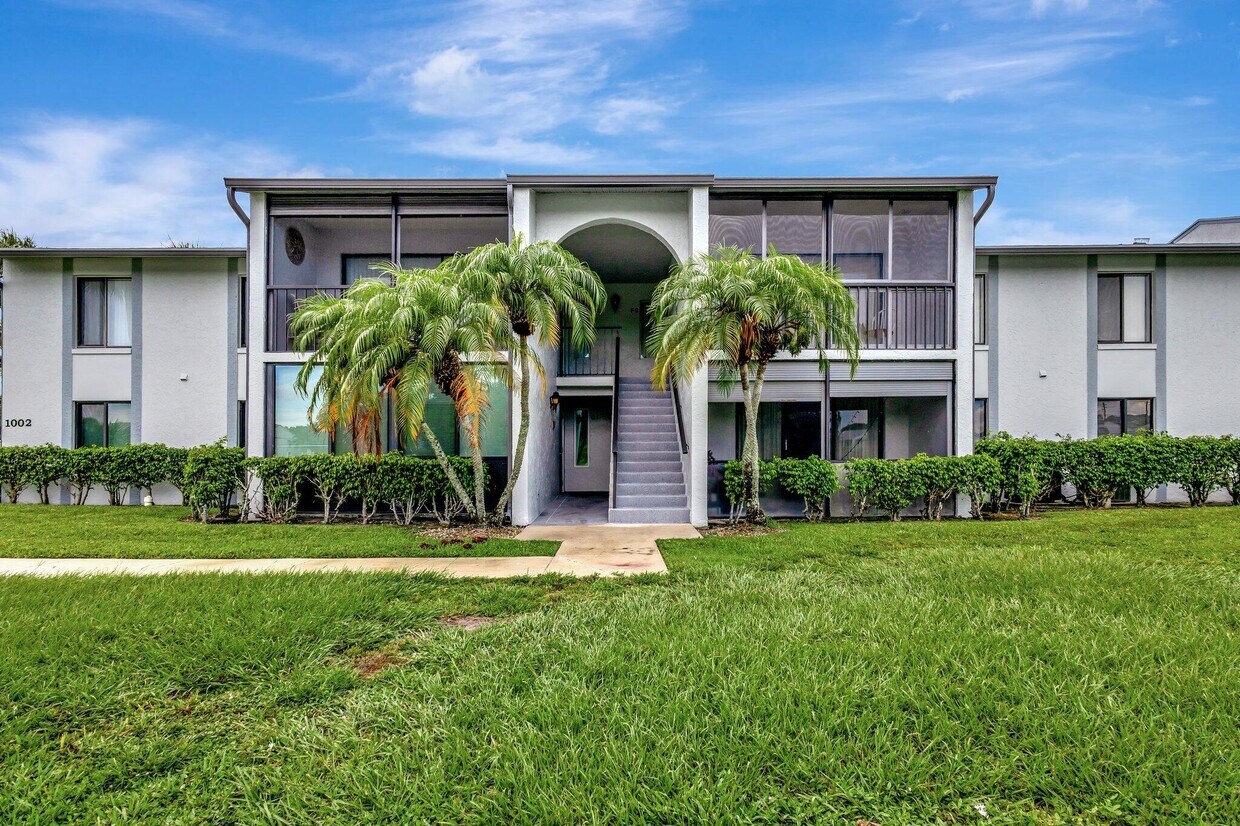 Foto principal - 1002 Green Pine Blvd