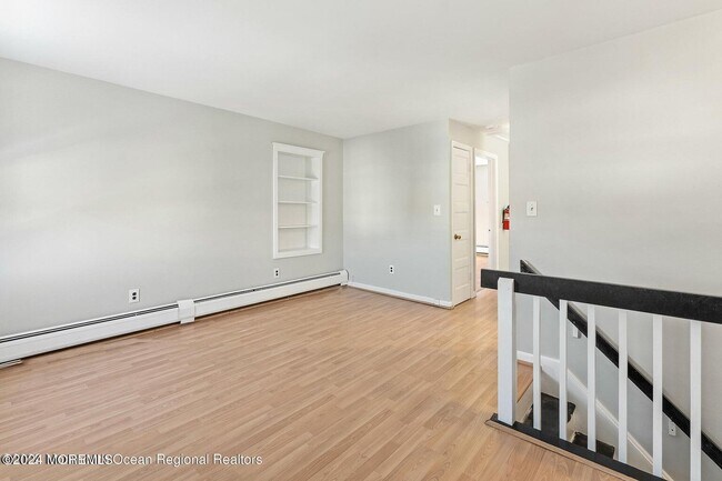 Building Photo - 41 Sea Drift Ave