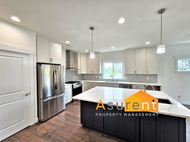 Building Photo - 352 Willow Springs Dr