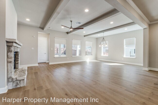 Building Photo - 3 br, 3.5 bath House - 24726 Resort Pkwy