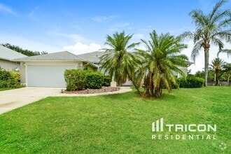 Building Photo - 933 Palm Cove Dr