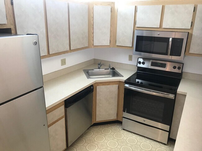 Foto del edificio - 3676 Alder Dr