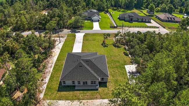 Building Photo - 42730 Royal Trails Rd