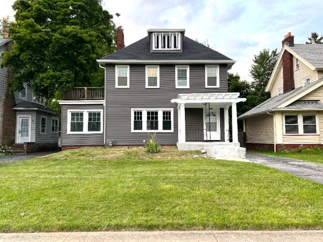 Foto del edificio - 3005 Yorkshire Rd