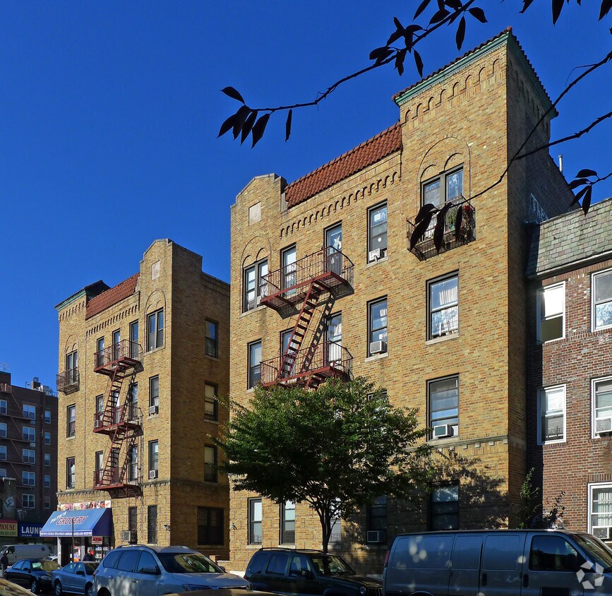 Building Photo - 4756 45th St