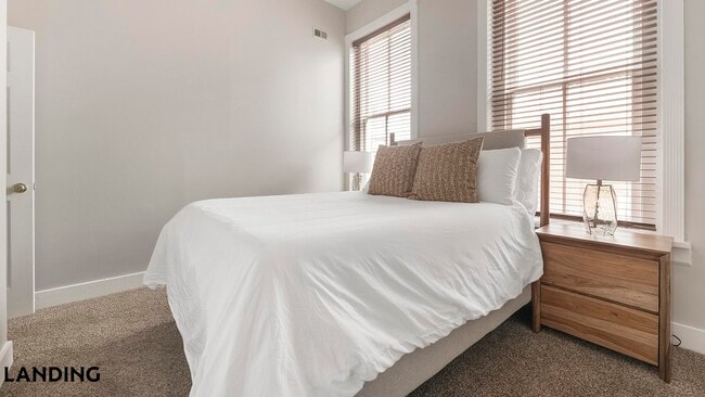 Foto del edificio - 617 W Lexington St