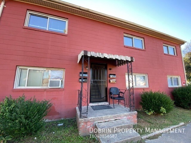 Building Photo - 2105 Phaup St