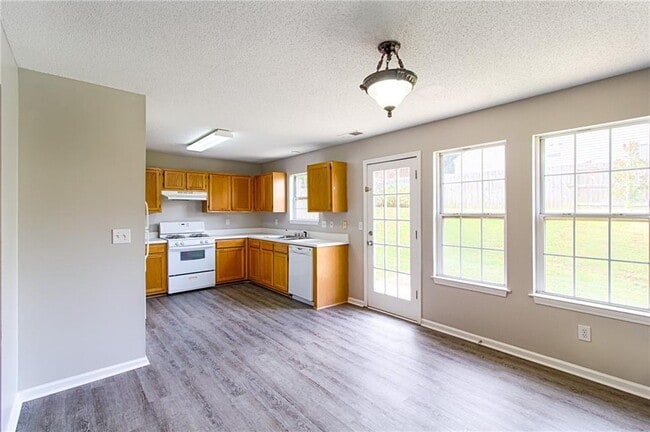 Building Photo - 2183 Serenity Dr NW