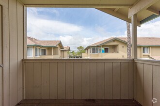 2BR, 2BA - 908 SF - The Meadows