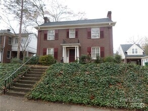 Building Photo - 1614 Dilworth Rd E