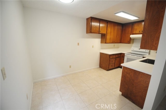 Building Photo - 3710 Del Amo Blvd