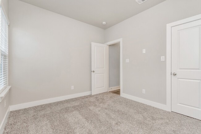 Building Photo - 21039 Treasure Gate Ln