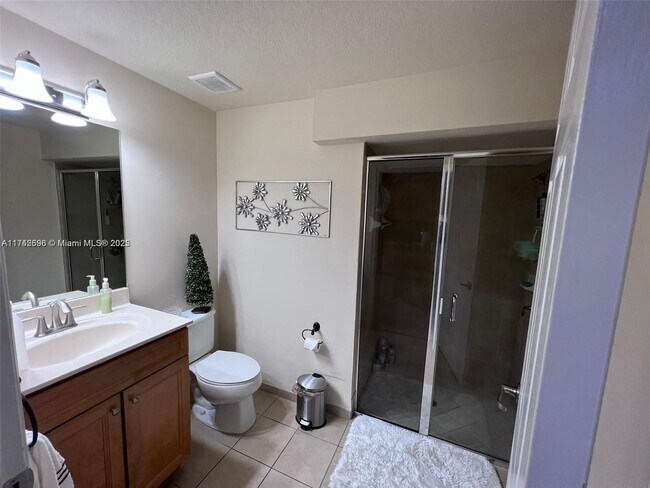 Foto del edificio - 8756 NW 98th Ave