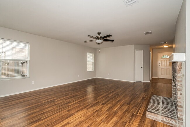 Building Photo - 1640 Diamond Lake Trail