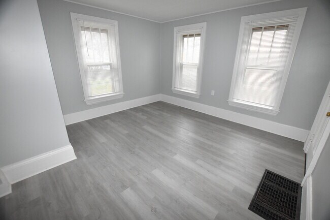 Foto del edificio - 426 N Lake St