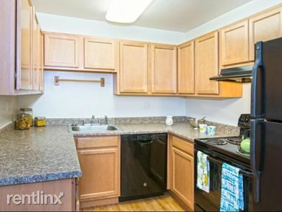 Foto principal - 2414 Tremont St