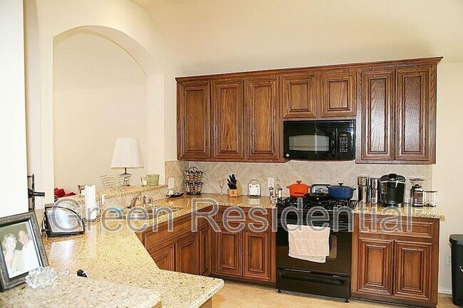Foto del edificio - 868 Sierra Brook Ln