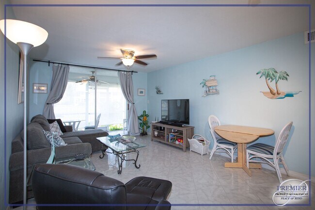 Foto del edificio - TURTLE LAKE **GOLF COURSE VIEWS ** 1 BEDS / 1 BATH ** 1st FLOOR**FURNISHED SEASONAL**