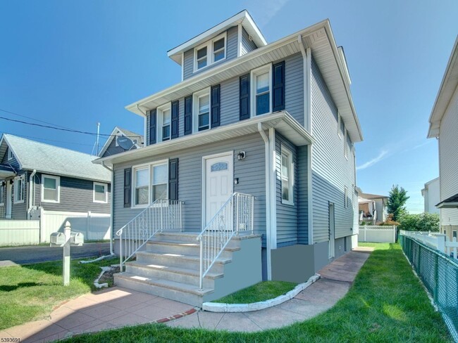 Building Photo - 222 Lafayette Ave