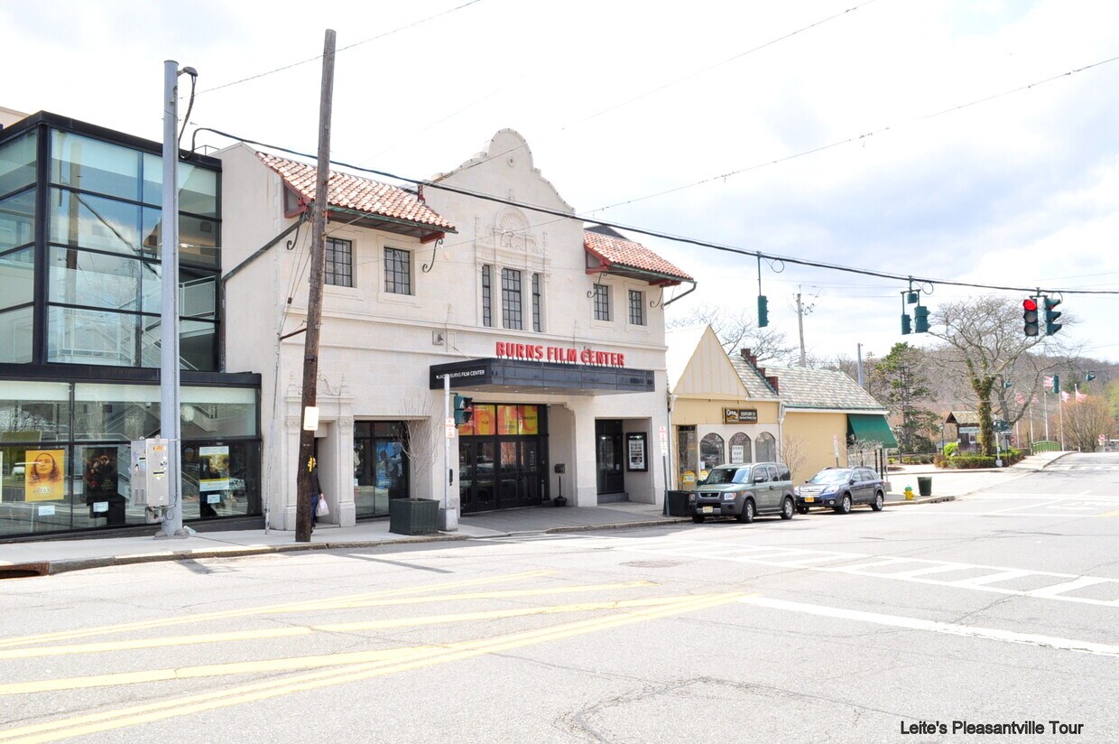 Jacob Burns Theatre - 324 Manville Rd