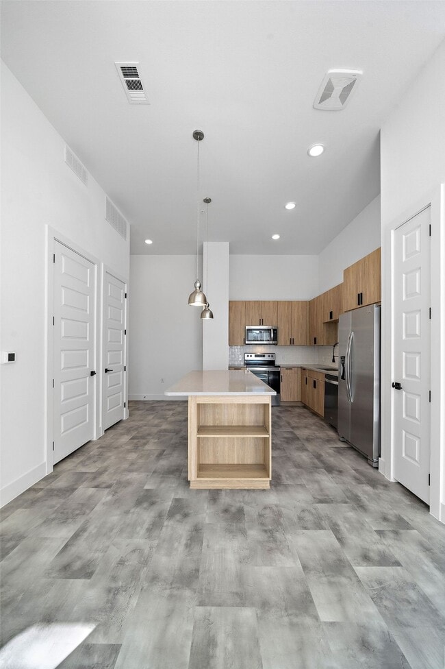 Building Photo - 2520 Washington Ave