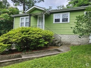 Building Photo - 646 Lupton Dr