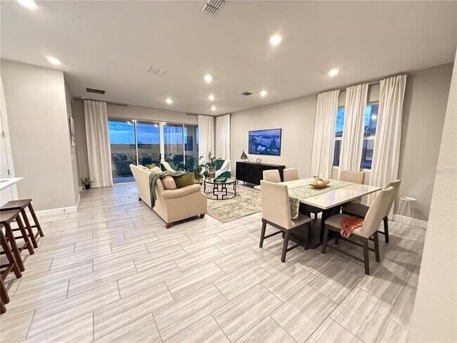 Foto del edificio - 244 Hillcrest Dr