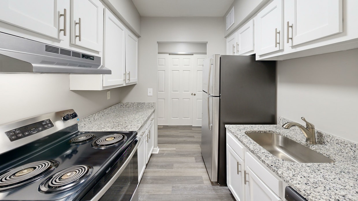 Primary Photo - Lakeside Landing