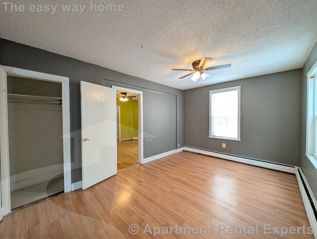 Building Photo - 9 Lowell Terrace