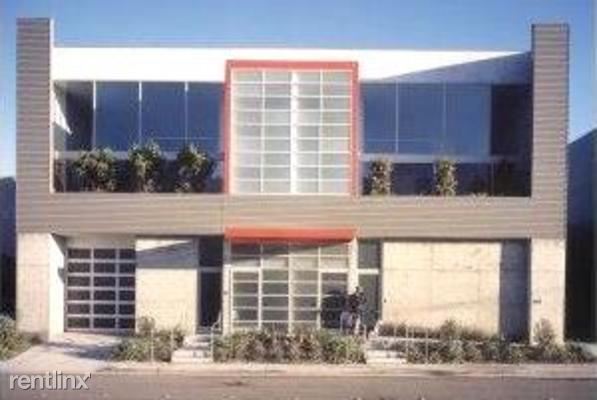 Primary Photo - 440 Ortiz Ave