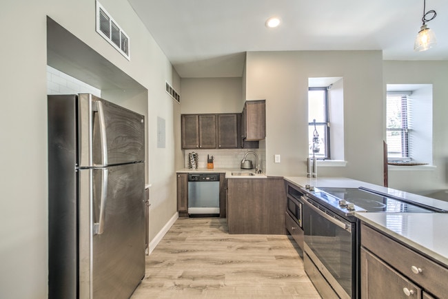 Building Photo - 3629 McRee Ave