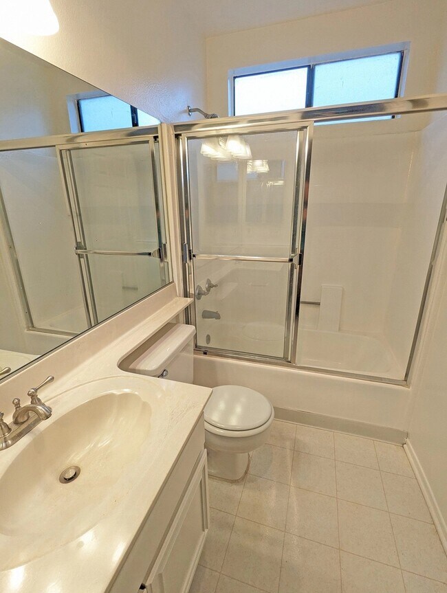 Building Photo - 4454 Coldwater Canyon Ave