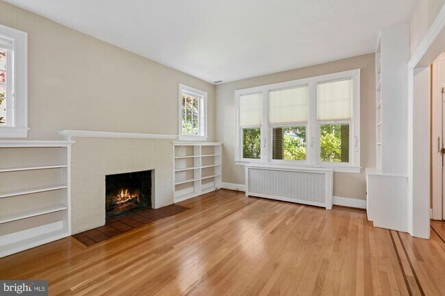 Foto del edificio - 3808 Veazey St NW