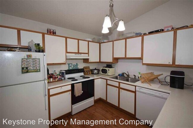 Building Photo - 2 br, 1 bath House - 2446 Rushmore Drive