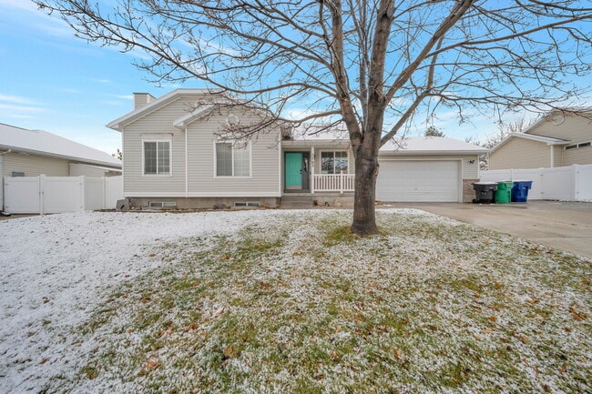 Foto del edificio - 5763 Ophelia Ln