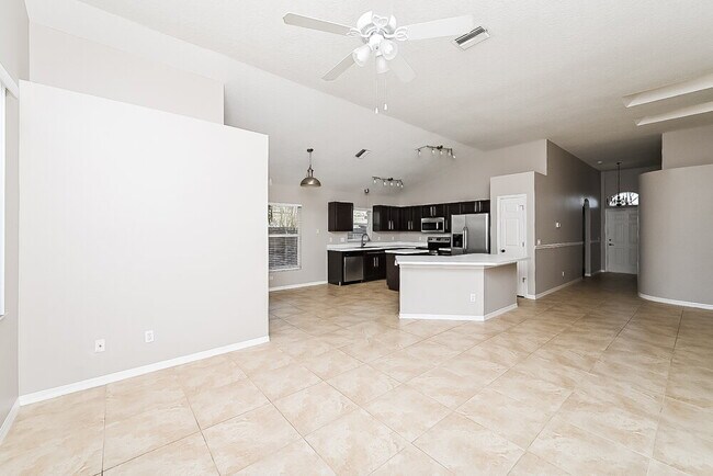 Building Photo - 6152 Weatherwood Cir