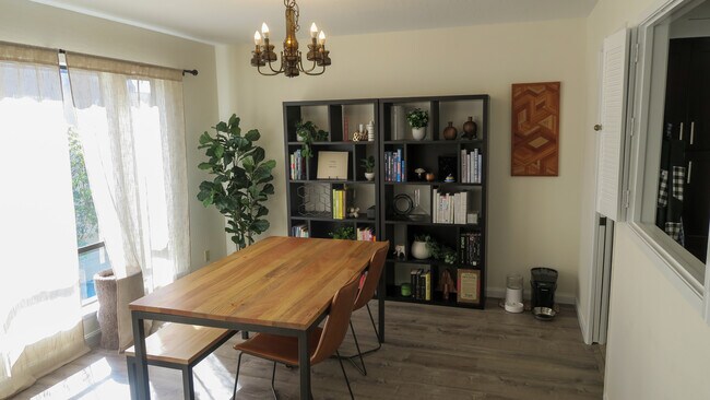 Dinning room - 313 Dorado Ter