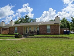 Building Photo - 1001-1003 N 5th St