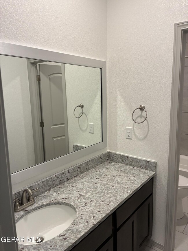 Building Photo - 15164 Conviction Ave