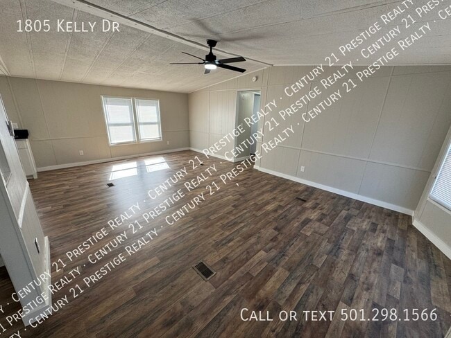 Foto del edificio - 1805 Kelly Dr