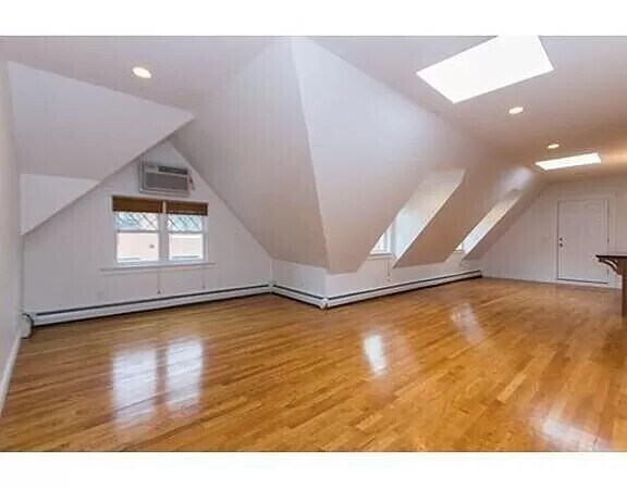 Foto del edificio - 103 Sewall Ave