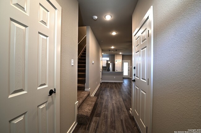 Building Photo - 11323 Clearmine St