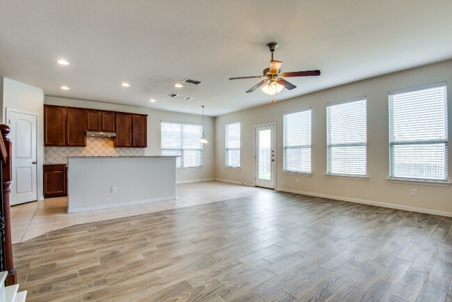 Foto del edificio - 2813 Castle Creek Dr