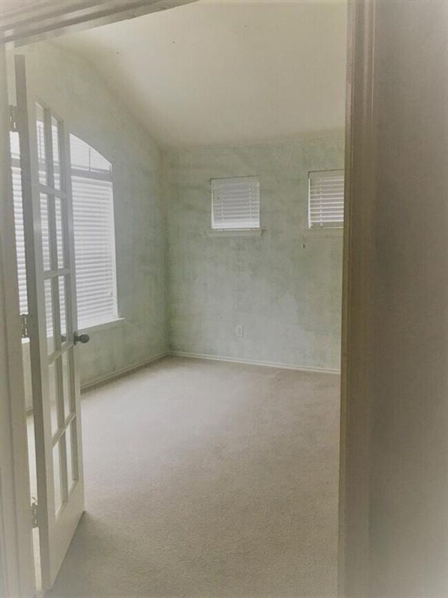 Building Photo - 1621 Black Maple Dr